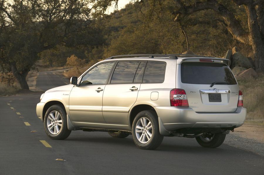  Toyota Highlander Hybrid 2005 года  (фото 13 из 24)